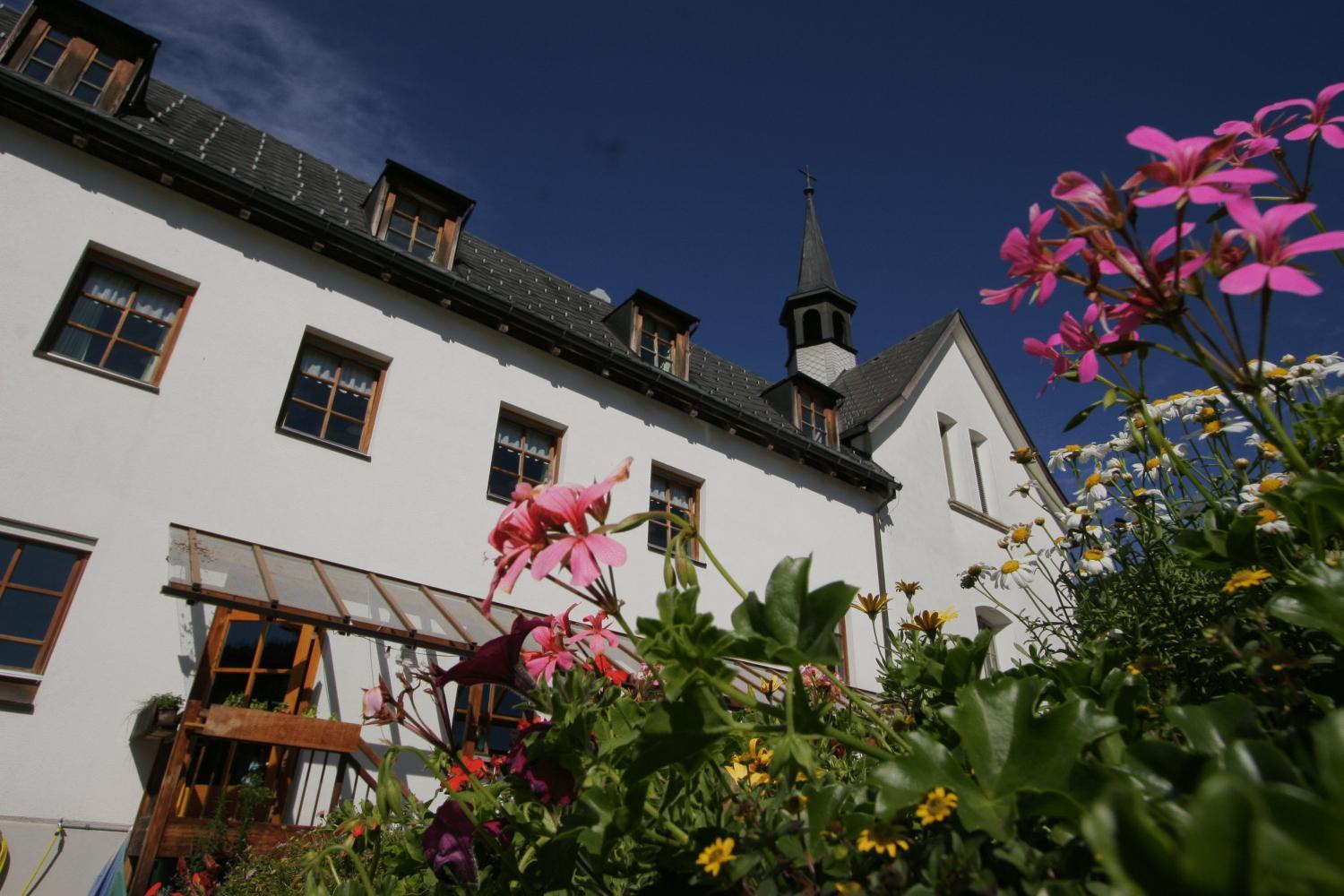 Seminar- Und Gaestehaus Im Kloster בצאו מראה חיצוני תמונה